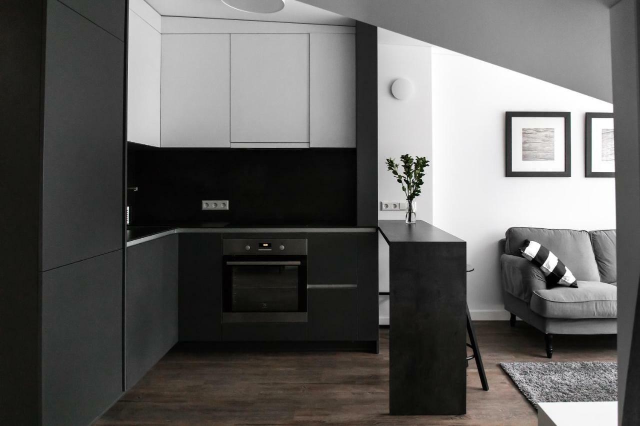 Deluxe Apartments By Hostlovers Kaunas Bagian luar foto