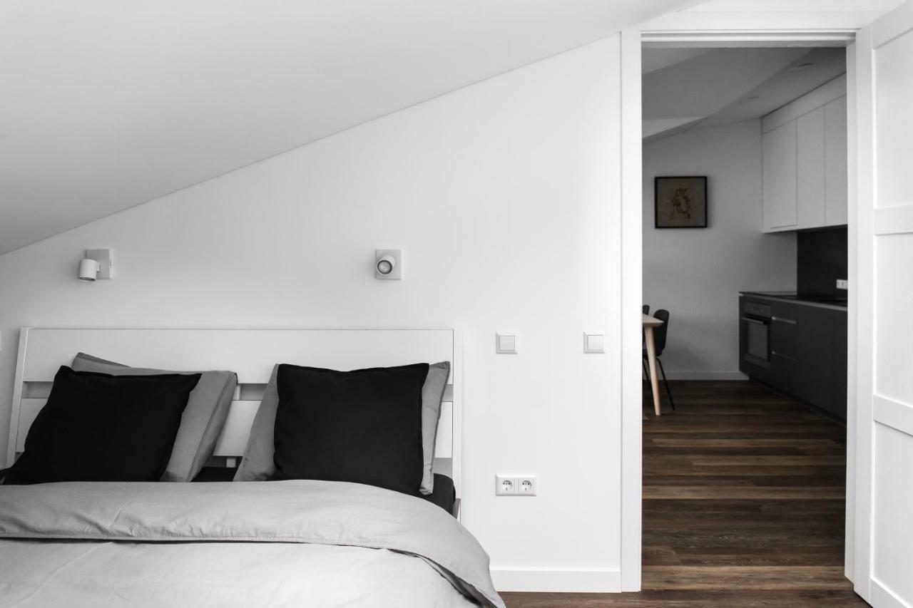 Deluxe Apartments By Hostlovers Kaunas Bagian luar foto