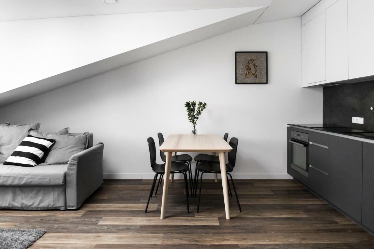 Deluxe Apartments By Hostlovers Kaunas Bagian luar foto