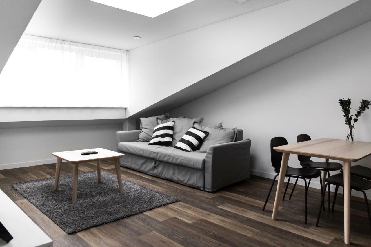Deluxe Apartments By Hostlovers Kaunas Bagian luar foto