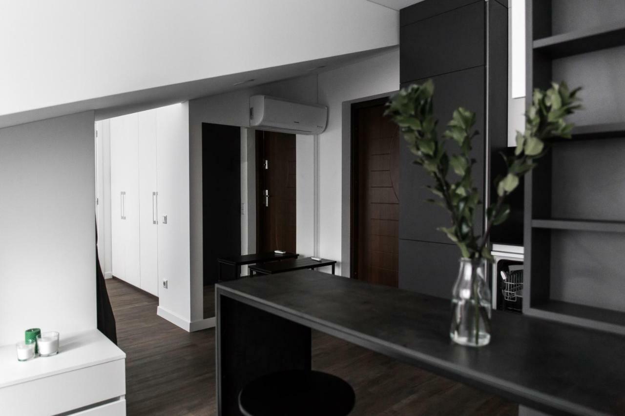 Deluxe Apartments By Hostlovers Kaunas Bagian luar foto